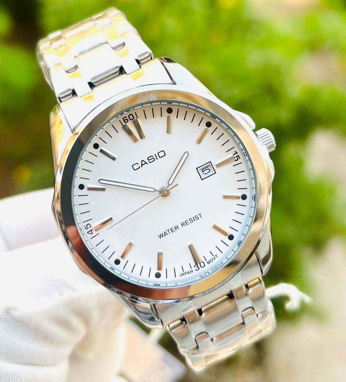 Casio White E 1009